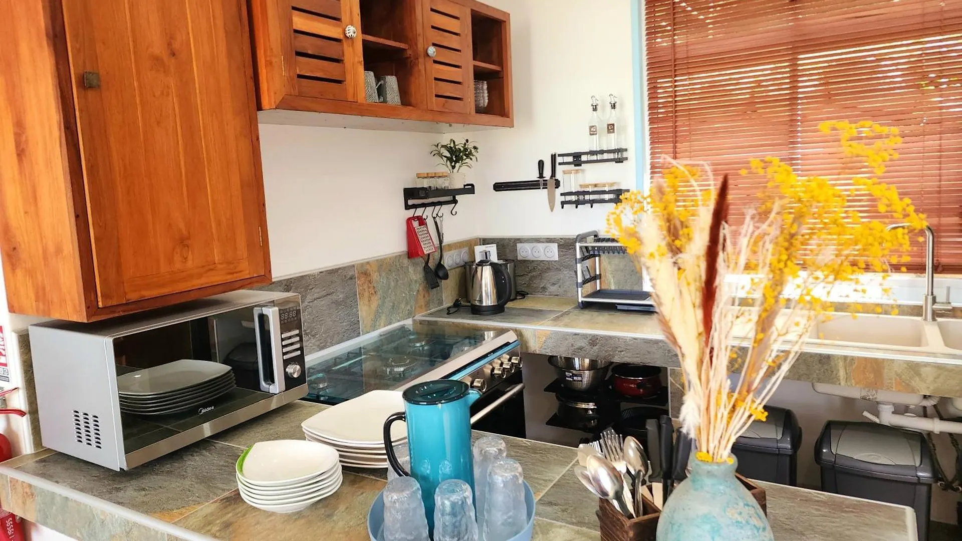 別荘 Duplex En Bord De Mer Fare Tahitea Pension Taputapuapea